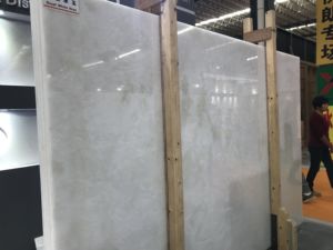 Lastra di Marmo Bianco Reale con Texture Cremosa e Venature Morbide, OEM per Pareti di Lusso, Bagni e Sanctorum - Product Image 3