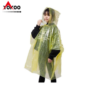 Poncho Impermeable Desechable con Llavero de Balón de Fútbol para Viajes, Poncho Compacto con Balón de Fútbol, Poncho de Emergencia para Lluvia - Product Image 6
