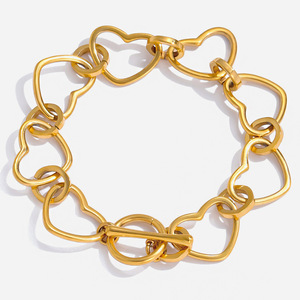Pulsera de Cadena con Corazón, Chapada en Oro de 18K, Acero Inoxidable, Cierre OT, Joyería Unisex, Regalo - Product Image 1