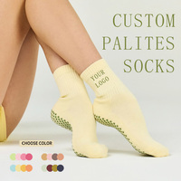 Chaussettes de yoga et de Pilates avec logo personnalisé, chaussettes de sport antidérapantes en coton de haute qualité