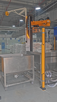 Ouvre-sacs robotisé 4 axes pour flocons de plastique recyclé, 25-100 kg/sac, 80-120 sacs/h, IP52, anti-poussière, option anti-explosion, PLC