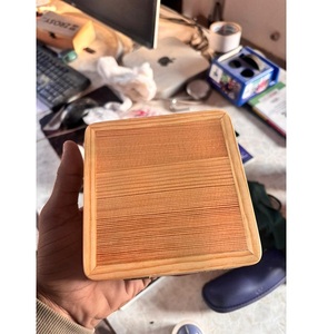 Ensemble de sous-verres en bambou gravés avec des motifs complexes, matériau durable et écologique, parfait pour protéger les tables et les embellir - Product Image 3