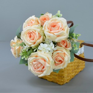 Bouquet de fleurs en soie Dongchen Crafts, 11 têtes de roses Carola, diamètre 10 cm, décoration de mariage et de maison - Product Image 1