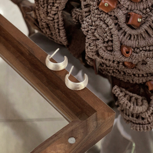 Pendientes de Plata de Ley 925 Hechos a Mano con Flores Chapadas en Oro de 18K de Lotus Fun, Joyería Fina para Compromiso, Boda y Fiesta - Product Image 2