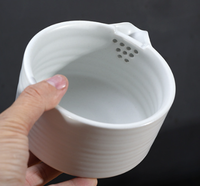 Coffret Classique Blanc pour Matcha – Bol Japonais à Matcha avec Fentes en Maille (2 pièces) et Kit Simple d'Outils pour Matcha