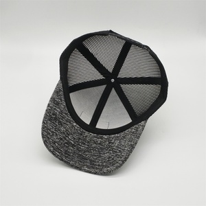 Gorra <span class=keywords><strong>Trucker</strong></span> Personalizada al por Mayor, MOQ Bajo, Alta Calidad, 6 Paneles, Parche de Goma de PVC con Logotipo, <span class=keywords><strong>Negra</strong></span> Gris, Richardson112, Malla Lisa, Cierre a Presión - Product Image 6