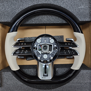 Volante Sportivo JIANSHAN in Pelle Bianca e Fibra di Carbonio a 3 Razze con Finitura Nero Lucido per <span class=keywords><strong>Mercedes</strong></span> W177 W247 C118 X118 W206 W213 C238 - Product Image 1