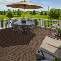 Planches de terrasse en composite bois-plastique antidérapantes modernes pour l'extérieur, clôtures de sécurité, installation facile, intimité, terrasse solide en WPC