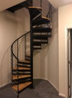CBMMart facile à installer villa érable américain marche en bois escalier en colimaçon résident intérieur bande de roulement en bois escaliers hélicoïdaux