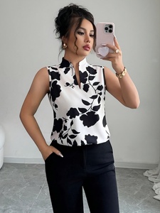 Blus Kasual Wanita Diskon Musim Panas Atasan Bermotif Bernapas Kerah V Satu Ukuran Cocok untuk Semua Cocok untuk Kerja - Product Image 3