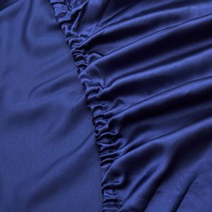 Ensembles de drap-housse en Satin rafraîchissant <span class=keywords><strong>bleu</strong></span> <span class=keywords><strong>marine</strong></span> taille Queen entièrement élastique - Product Image 5