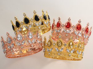 Mahkota Bunga Berhias Berlian Imitasi Kecil 8cm dari Paduan Logam Berlapis Emas Baru 2026, Elemen Fashion Dekoratif Pesta, Aksesori Kue, Dekorasi Buket - Product Image 3