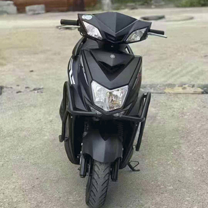 Scooter a Gasolina Automático EU Shangling con Pistón de Motor, Frenos de Disco Delanteros y Traseros, y Protección Anticaídas de Plástico - Product Image 3