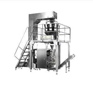 Macchina per Confezionamento Verticale VFFS Completamente Automatica 320/420/520/620/720/1050 per Snack Surgelati con Nastro Trasportatore a Secchiello - Product Image 1