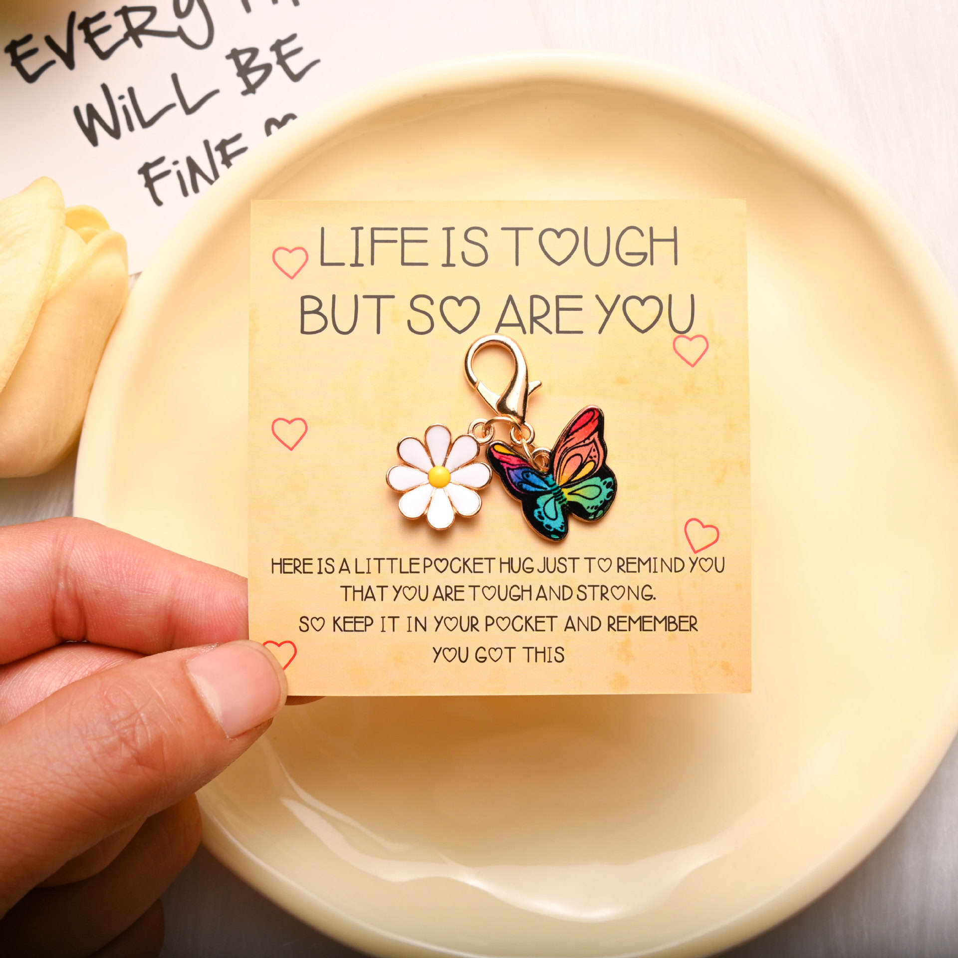 มีสีสัน