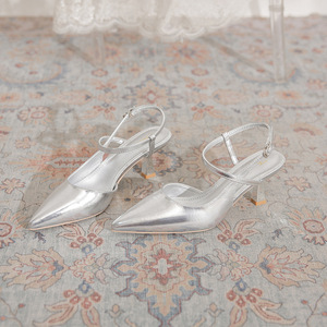Sandalias de tacón de aguja plateadas con punta fina estilo francés para mujer, de verano, elegantes, con correa, estilo celebridad - Product Image 1