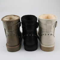 Bottes de neige noires cloutées pour femmes, design étoile et clous, antidérapantes, thermiques, hiver, bottines et bottes mi-mollet, vente en gros OEM/ODM