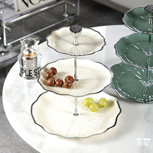 Plateau à fruits multi-niveaux en or incrusté de fleurs, design rétro de luxe léger, décoration de la maison, plateau à collations pour <span class=keywords><strong>table</strong></span> basse - Product Image 3