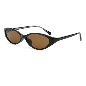 Lunettes de soleil rétro pour femmes style Y2K, monture intégrale UV400, multicolores vert beige rouge imprimé léopard, monture étroite confortable, protection UV % - Product Image 3