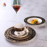 Ensemble Arabe de 72 Pièces, Assiettes et Plateaux de Buffet de Dîner en Relief de Chine Nouvelle Céramique Marocaine Or pour Événements pour Café