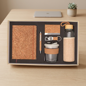 Ensemble cadeau de bureau personnalisé écologique en papier, 6 pièces, bloc-notes, stylo, porte-clés, bouteille, boîte cadeau personnalisée en couleur - Product Image 1