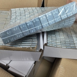Poids de roue en acier adhésifs 5g 10g en gros pour l'équilibrage des jantes de voiture - Product Image 2