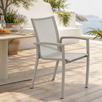 Chaise de salle à manger moderne, portable et durable en filet tressé pour l'école et l'hôtellerie
