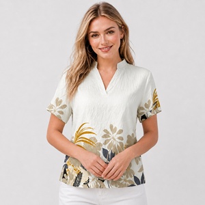 Camicetta da donna con scollo a V, maniche corte, stampa botanica sfumata, vestibilità ampia, per l'ufficio e l'uso quotidiano. - Product Image 1