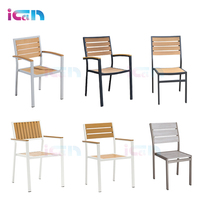 Nouvel ensemble de meubles de jardin en bois : table et chaises, ensemble de chaises bistrot en bois, ensemble de meubles de restaurant d'extérieur