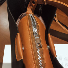 Nouveau Sac Fourre-tout Femme en Cuir PU Grande Taille Style Rétro 2024, Sacs à Main Couleurs Contrastées, Sac Bandoulière Rétro pour Femme Idéal pour l'<span class=keywords><strong>Été</strong></span> et les Trajets Quotidien - Product Image 5