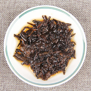 Gâteau de thé Pu-er Meng Hai de 200 grammes, thé fermenté du Yunnan Qi <span class=keywords><strong>Zi</strong></span> Cha Bing, saveur Meng Hai Pu Er - Product Image 5