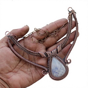 Collier pendentif en fil de cuivre fait main, vente en gros - Product Image 1