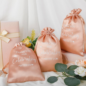 Sac en satin personnalisé avec nom logo date pour bat mitzvah Quinceanera mariage avec cordon de serrage sac cadeau portable rose poussiéreuse - Product Image 3