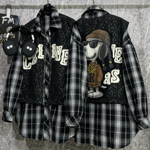 Chemise tendance à carreaux noirs et blancs 6831/FANMAJIALIE avec détails scintillants, dessins animés et lettres – Haut décontracté pour le quotidien et la mode urbaine - Product Image 1