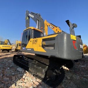 รถขุดไฮดรอลิกตีนตะขาบ Volvo EC240 มือสองคุณภาพสูงนำเข้าจากสวีเดน น้ำหนัก 24 ตัน สำหรับงานวิศวกรรมเทศบาล - Product Image 2