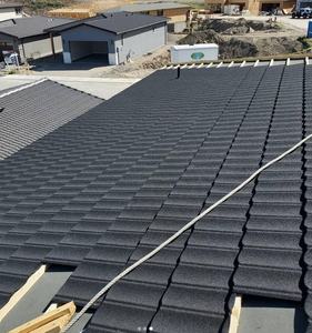 Tuiles de toiture de Bond de métro enduites de pierre colorée noire de haute performance tuile de toit en acier en métal - Product Image 6