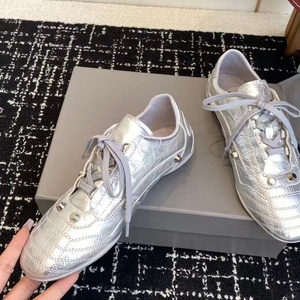 Zapatos deportivos transpirables y cómodos para las cuatro estaciones, con diseño de colores brillantes y calidad duradera. Zapatos de marca de diseñador. - Product Image 5