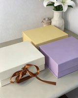 Boîte à courrier en carton ondulé personnalisée, luxueuse, écologique, blanche, avec couvercle magnétique, fermeture pliable, boîte cadeau avec ruban