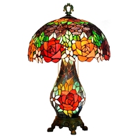 Lampe de table Tiffany de style européen luxueux rétro créatif classique avec base en verre rose, lumière décorative pour salon et chambre à coucher