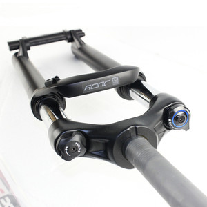 2023 <span class=keywords><strong>ROCKSHOX</strong></span> <span class=keywords><strong>JUDY</strong></span> TK Horquilla delantera para bicicleta de montaña Amortiguador de bicicleta de 27,5 pulgadas Horquilla delantera de aleación de aluminio - Product Image 3