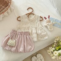 Nouvelle Collection Été 2026 : Ensemble Vêtements Bébé Fille Style Doux et Adorable – Haut Chemise Dentelle, Gilet et Short à Volants