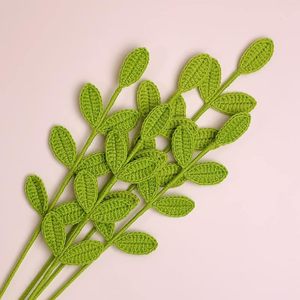 Vente en gros de feuilles et tiges au crochet, branches vertes tricotées à la main, bouquet de fleurs au crochet, plantes artificielles décoratives - Product Image 4