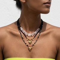 Collier superposé avec pendentif en forme de cœur en acier inoxydable et perles en pierre naturelle pour femmes