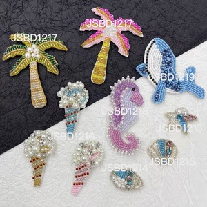 Handgemaakte Nieuwe 3d Pvc Kralen Patch Appliques Walvisdolfijn Naaivilt Hoed Opknoping Touw Patches Kristal Pailletten Tas Stof - Product Image 1