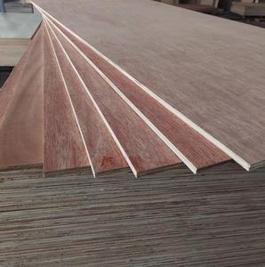 Ventes directes d'usine contreplaqué commercial 2.7mm-18mm Bintangor/Okoume/contreplaqué <span class=keywords><strong>de</strong></span> placage <span class=keywords><strong>de</strong></span> <span class=keywords><strong>bois</strong></span> <span class=keywords><strong>de</strong></span> pin pour une utilisation en extérieur E1 - Product Image 3