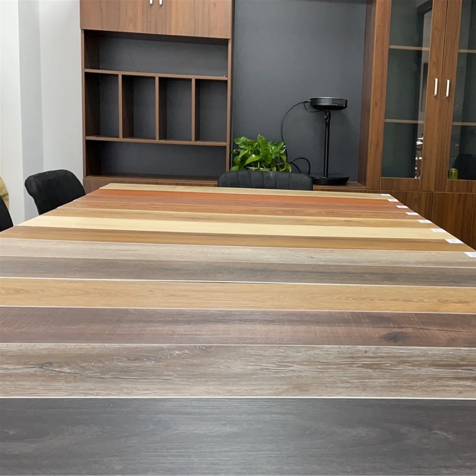 SPC Flooring Trang Chủ Sử Dụng 4Mm Gỗ Laminate Vinyl Luxury Plank 100% Không Thấm Nước