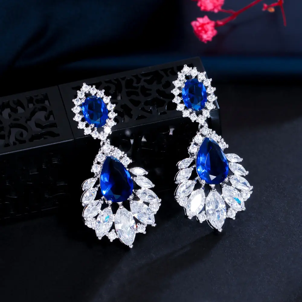 For Women 18k gold Jewelry Earrings Flower Shaped Jewelry Dangle Earring For Party Gift
