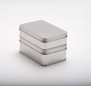 Scatola di latta incernierata in metallo stampata personalizzata con coperchio quadrato o rettangolare per confezioni regalo di candele - Product Image 5