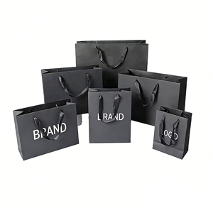 Bolsa de Compras de Papel de Arte Reciclable de Lujo con Asa Retorcida, Bolsa de <span class=keywords><strong>Regalo</strong></span> con Logotipo Personalizado Impreso en CMYK Pantone para Venta Minorista de Cosméticos - Product Image 1