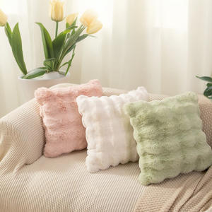 Sarung bantal beludru gelembung bulu kelinci palsu dekorasi warna polos sarung bantal musim dingin sarung bantal sofa mewah - Product Image 2